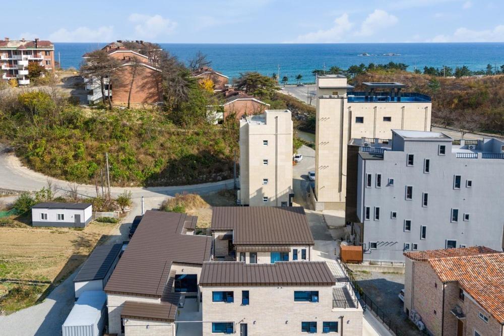 Gangneung Gyeongpo 345 Pool Villa Zewnętrze zdjęcie