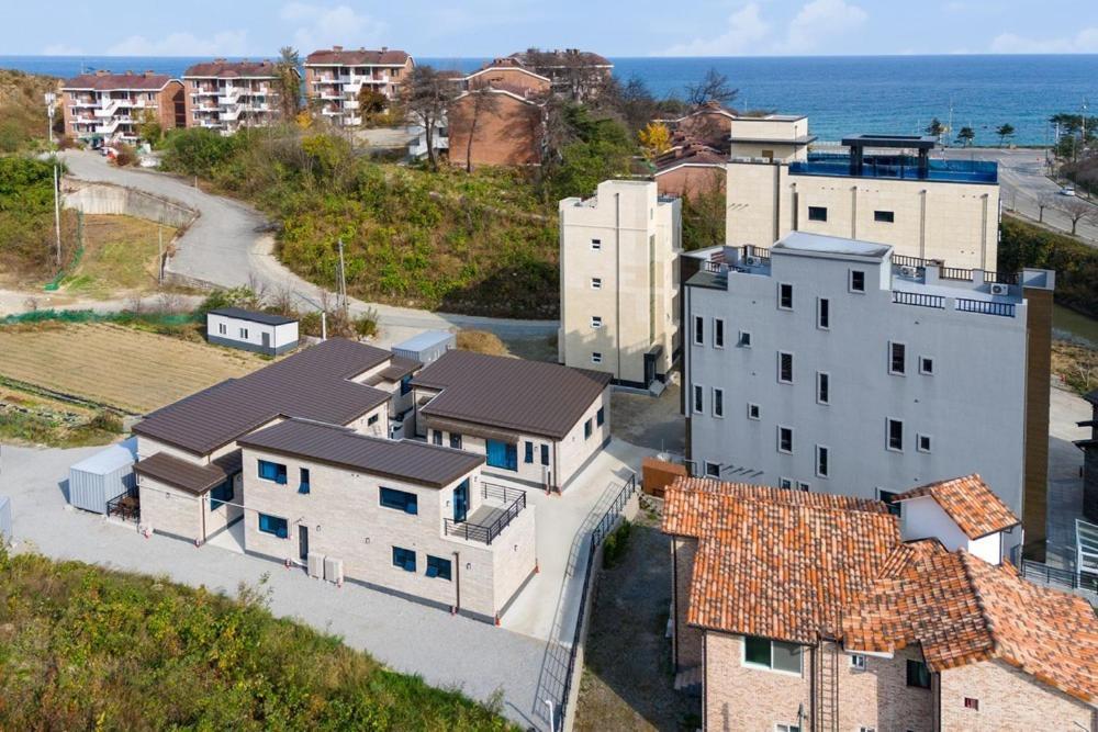 Gangneung Gyeongpo 345 Pool Villa Zewnętrze zdjęcie